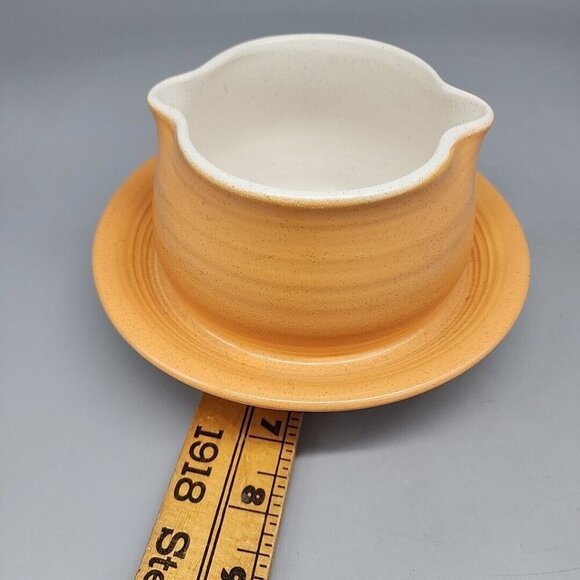 Franciscan USA Orange SIERRA SAND Gravy Boat w/ Attached Underplate - Picture 4 of 4